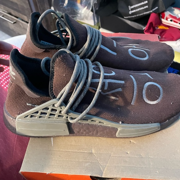 Brown Human races - Picture 2 of 5